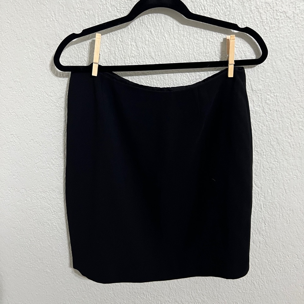 Elegant Black Women's Skirt